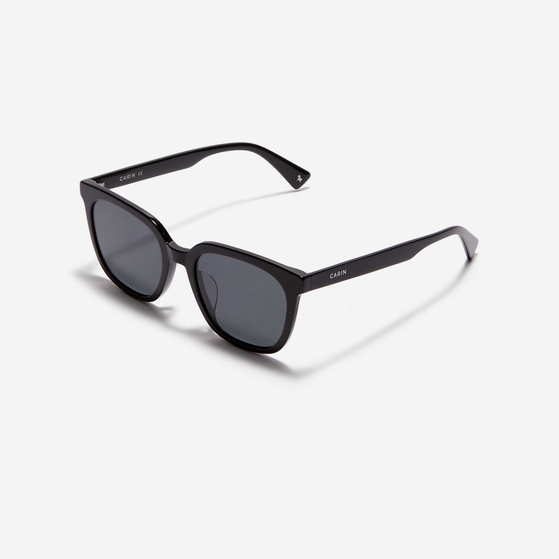 Square-shaped unisex sunglasses featuring a gentle, curved square shape that naturally complements the face.