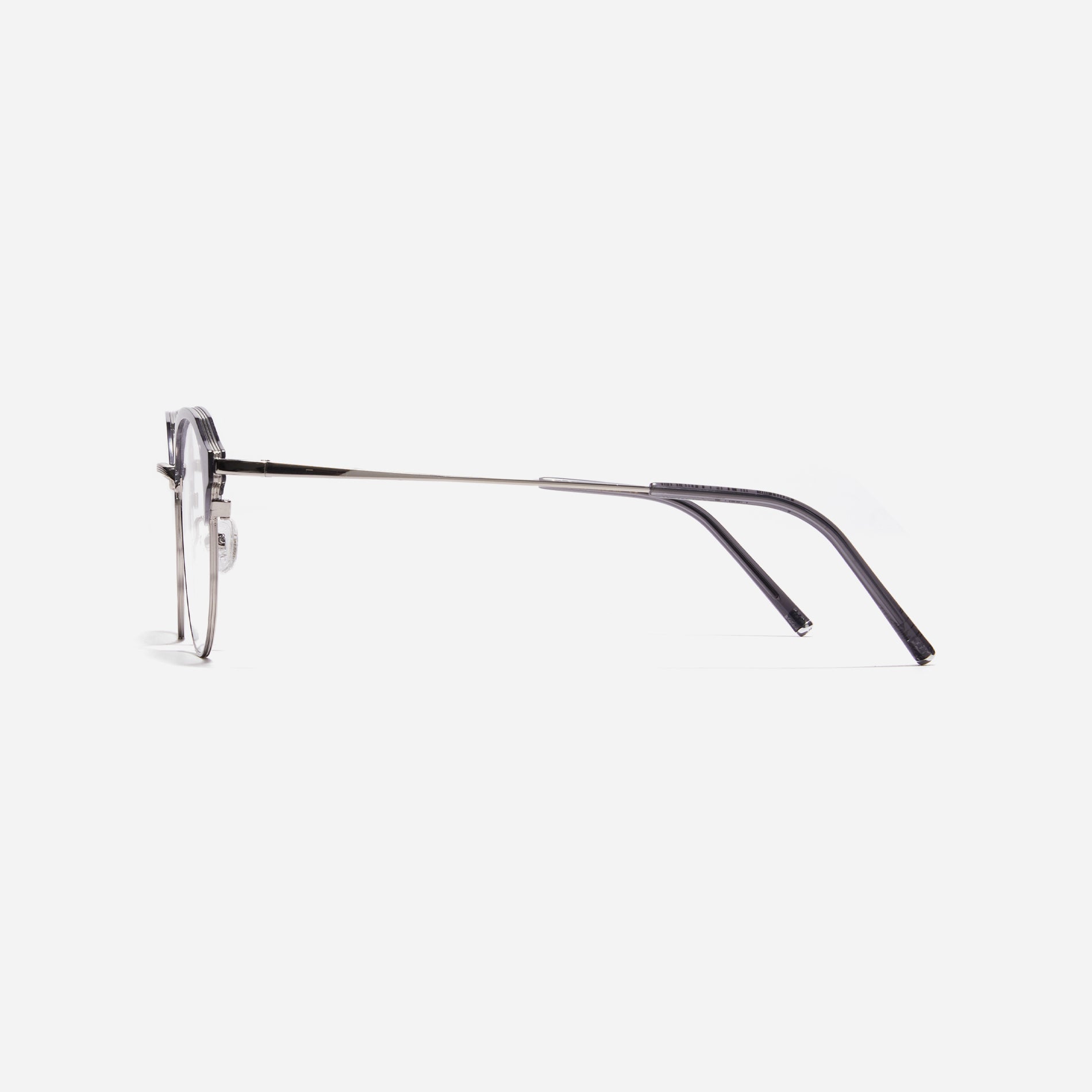Oversized, round-shaped eyeglasses with a semi-rimless structure ideal for trendy styling and versatile wear.