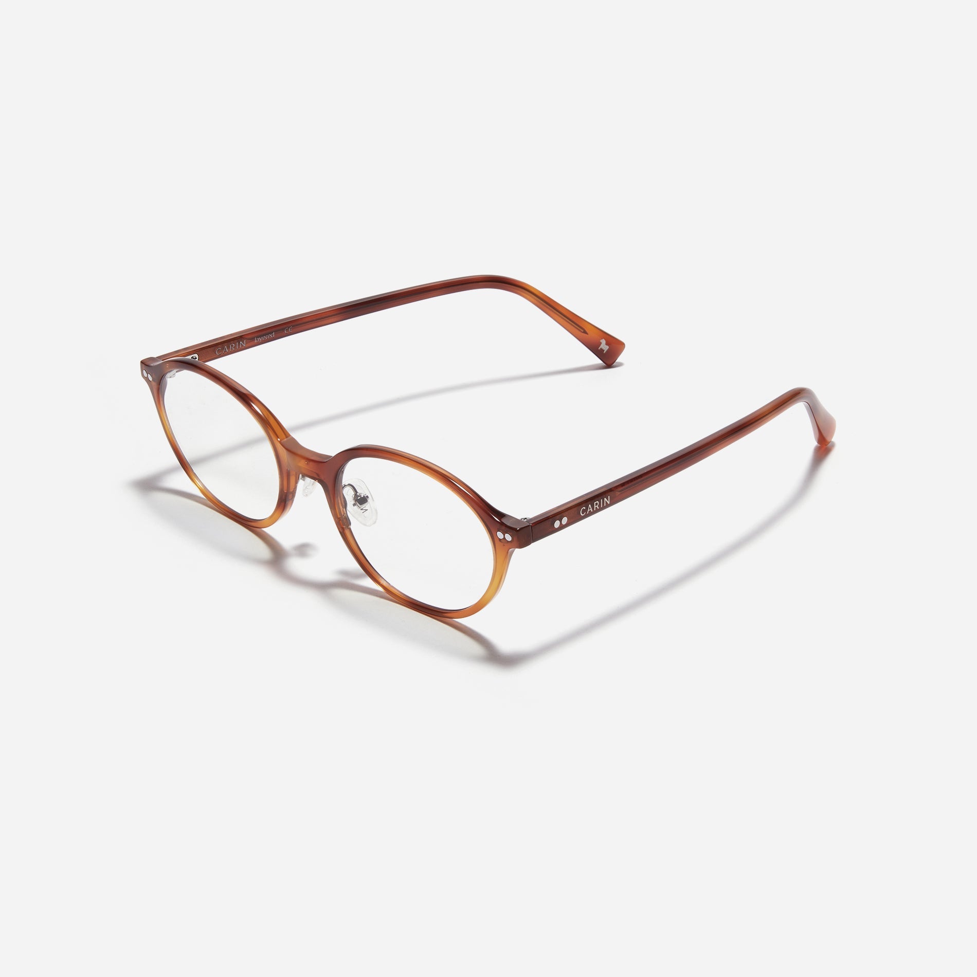 Slim version of CARIN's best-selling 'Aino' eyeglasses. Featuring a trendy oval-round shape and a unique narrow rim design, the Arno S seamlessly blends a retro vibe with modern sensibility. 