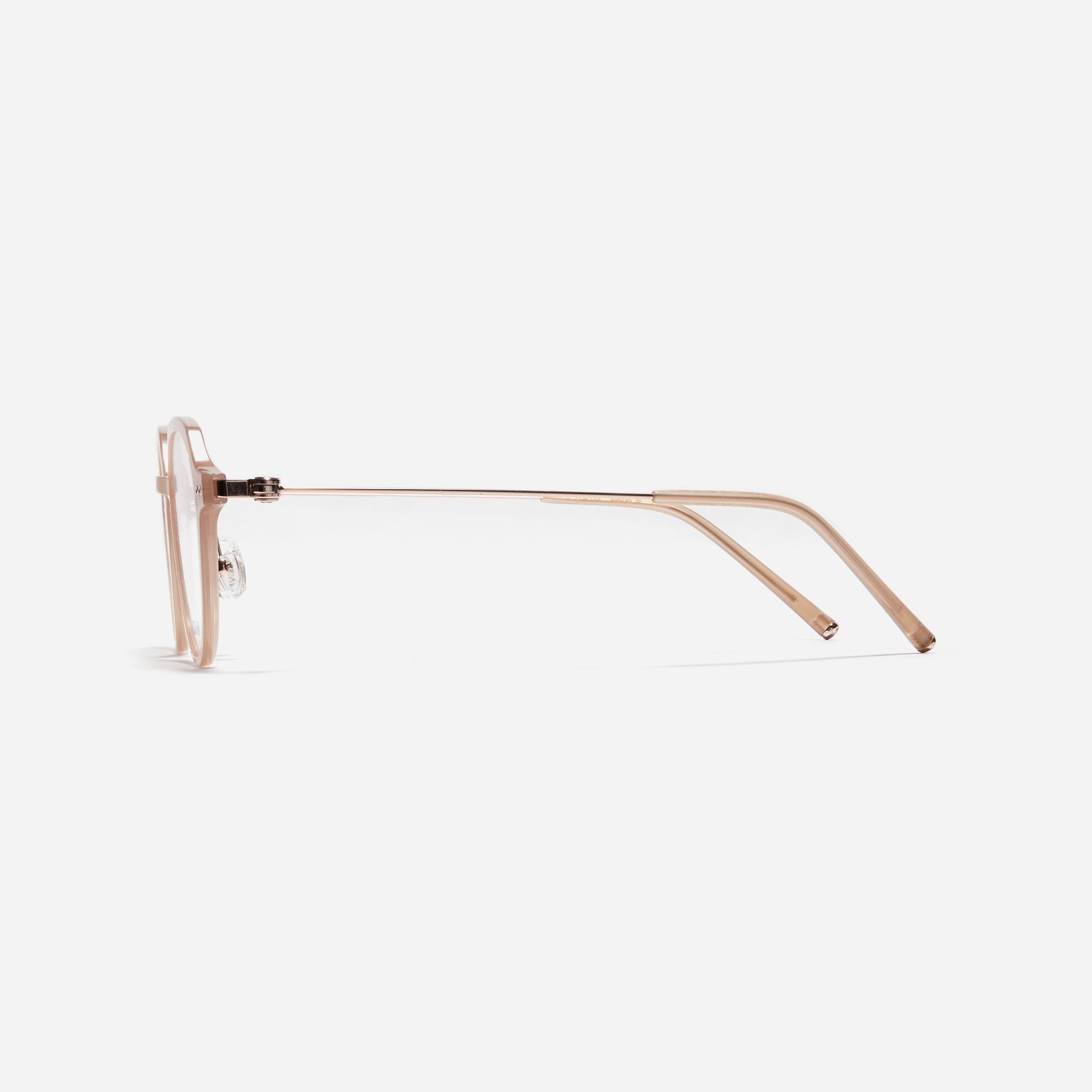Polygonal-shaped eyeglasses crafted with a blend of G850 bio-plastic and stainless steel, ensuring resilience against breakage. Incorporated with CARIN's patented anti-loosening hinge technology, these eyeglasses ensure a consistently comfortable fit.